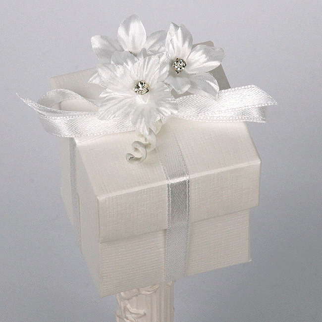Picture of Silk Bridal White Box & Lid