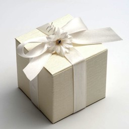 Show details for Ivory Ardesia Favour Box Picture of Ivory Ardesia Favour Box