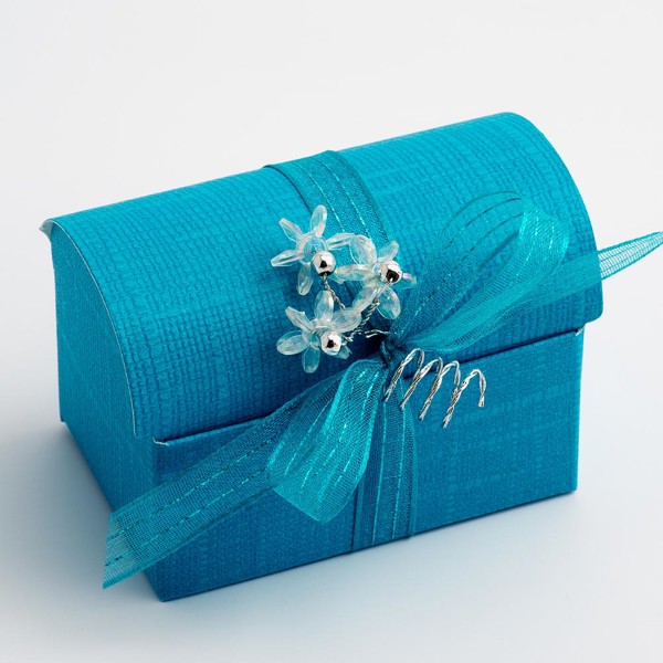 Picture of Turquoise Silk Favour Box