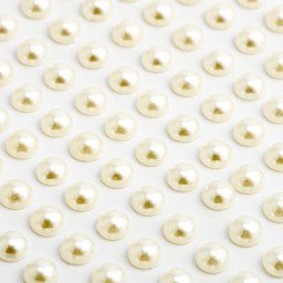 Picture of Pearl Self-Adhesive Rounds 6mm 