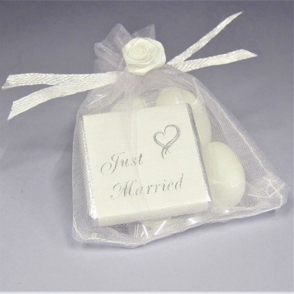 Picture of Organza Bag Favour Kit