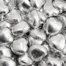Picture of Silver DS Foil Milk Chocolate Hearts