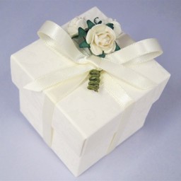 Picture of Harmony Rose Box & Lid Favour