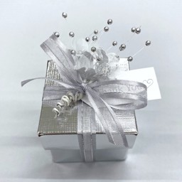 Picture of Silver Silk Box & Lid Favour