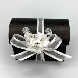 Picture of Black & White Chest Favour