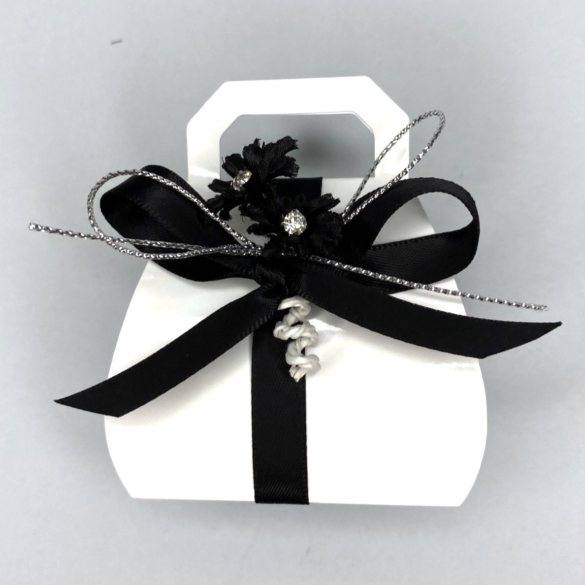 Picture of Gloss White & Black Handbag Favour