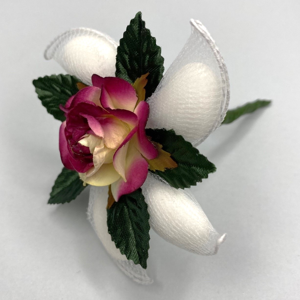 Picture of Rachetti Rose Fuchsia & Ivory Favour