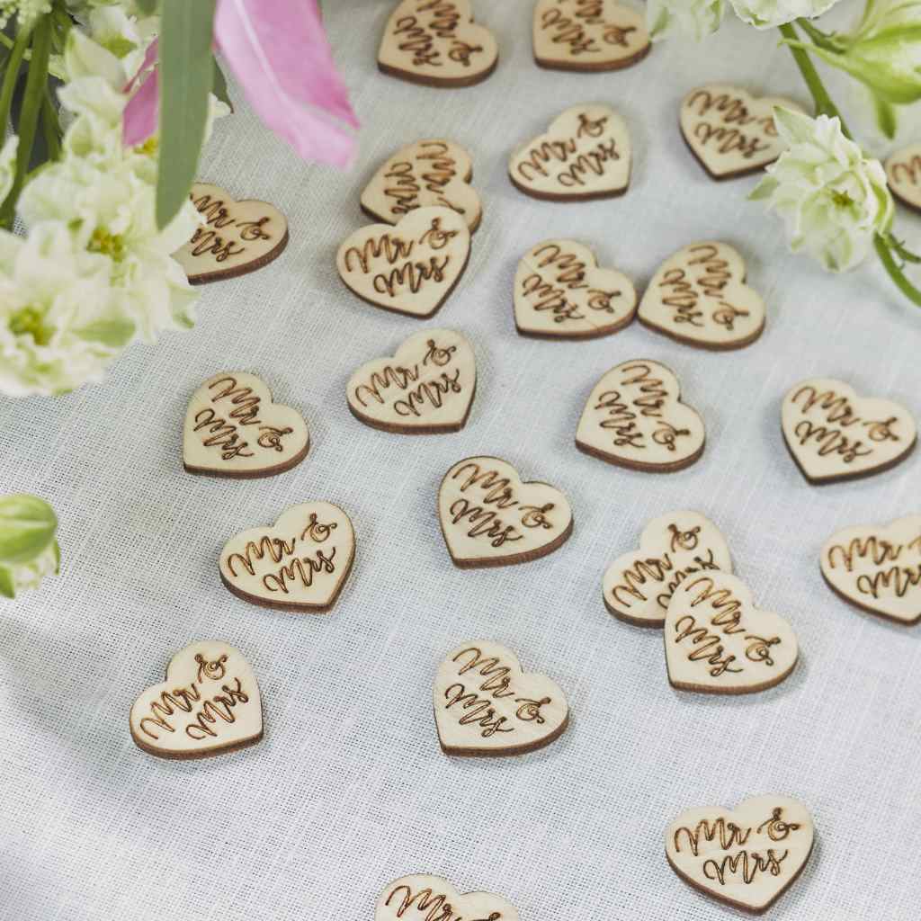 3 Styles I Do/ Mr Mrs/Love Wooden Heart Wedding Table Decorations Confetti 