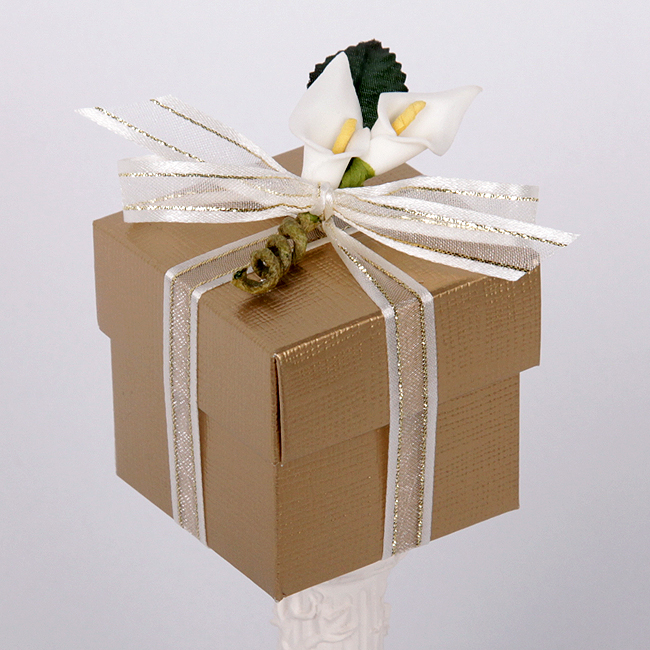 Picture of Silk Gold Box & Lid